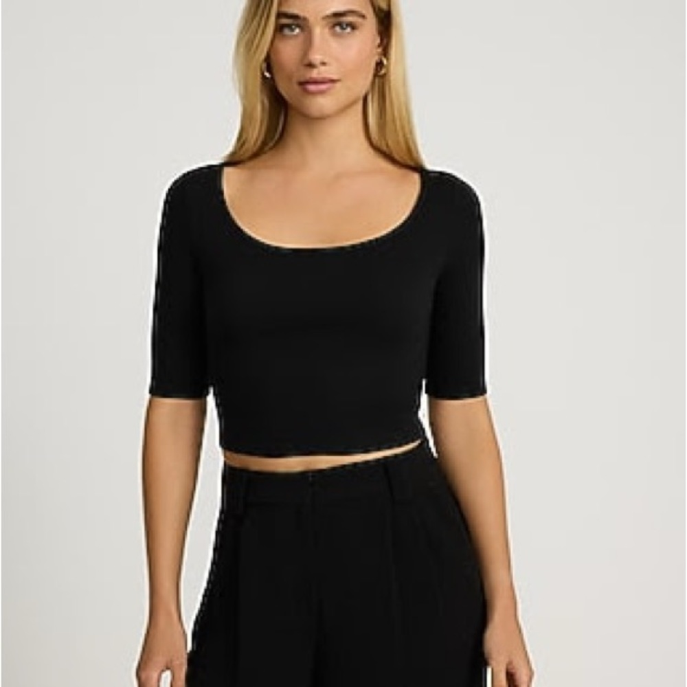 Express Ribbed Scoop Neck Elbow Sleeve Tee